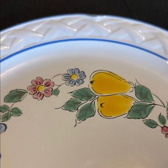 Vina Fera Elegant Yellow and Blue Dinnerware Plate - Picture 4 of 5